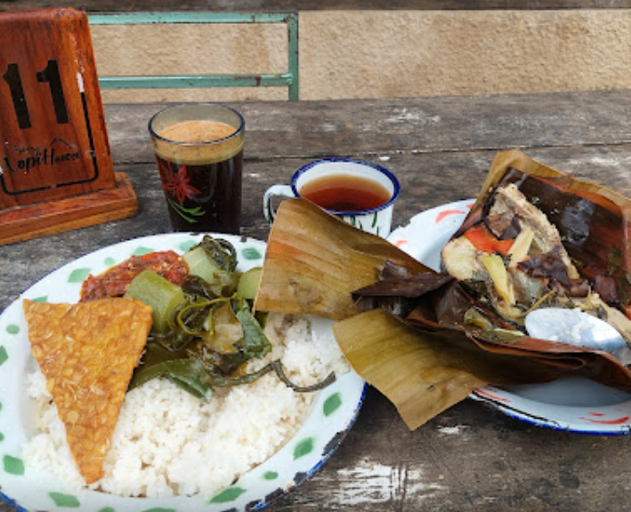 Rekomendasi Saung Kabupaten Kuningan