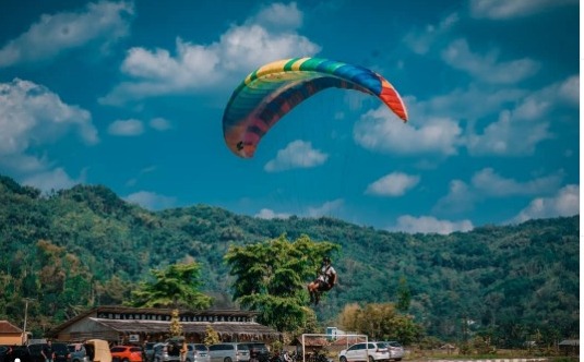 Restoran Sumedang dengan view bikin betah