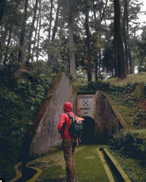 Jangan dilakukan! Mitos kisah cinta setelah mengunjungi gunung kunci Sumedang