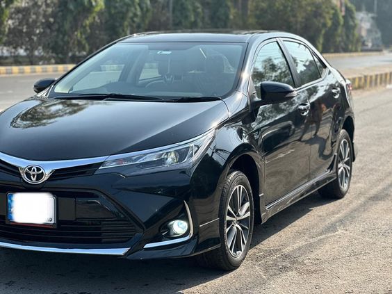 Review Spesifikasi Toyota Corolla Altis