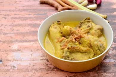 Resep Opor Ayam Kuning Spesial