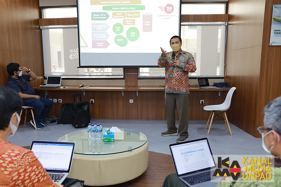 Dosen FISIP UNPAD Gelar Kajian Membangun Masyarakat Madani