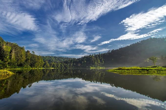 Destinasi Wisata Danau Di Sukabumi Yang Cocok Untuk Libur Lebaran!