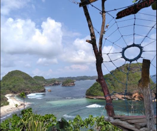 3 Rekomendasi Pantai Hiden Gem