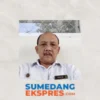 BERI KETERANGAN : Kepala Sekolah SMK Muhamadiyah 1 Sumedang, Drs Ade Junaidi.