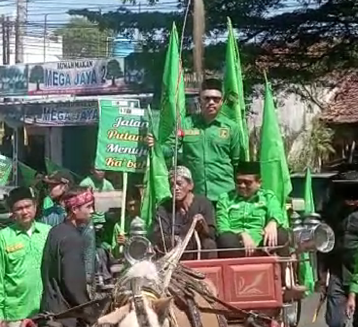 Bupati Sumedang Antar Bacaleg PPP ke Kantor KPU