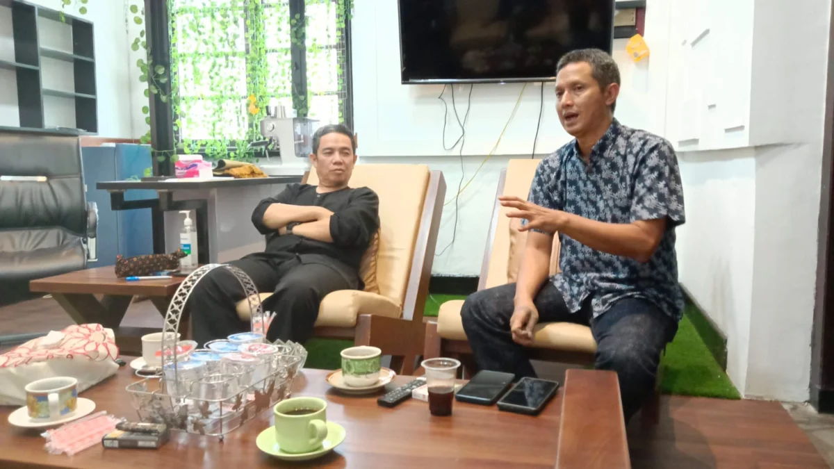 Ketua Badan Promosi Pariwisata Sumedang, H Thomas Darmawan saat memberikan pemaparan untuk rencana kegiatan Pasar Seni Wisata dan Budaya yang akan pada bulan Juni 2023