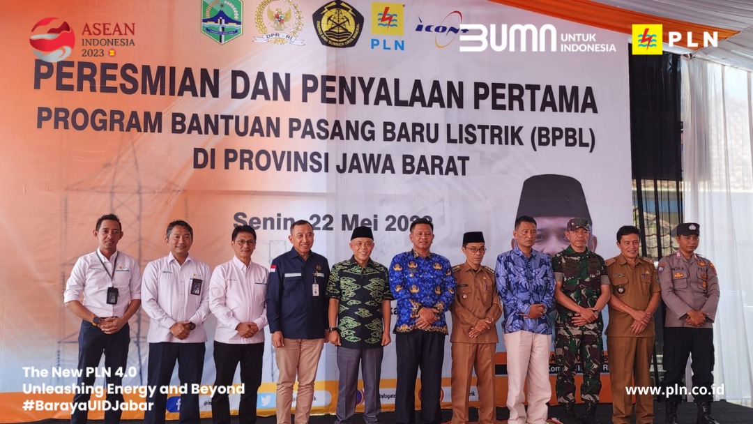 673 Rumah Tangga Tidak Mampu di Wilayah PLN Sumedang Terima Bantuan Sambungan Listrik Gratis