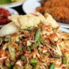 Resep dan Cara Membuat Karedok Khas Sunda, Sayurannya Lengkap dan Rasanya Sangat Enak!