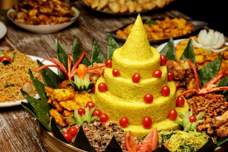 Tips Mencetak Nasi Tumpeng Agar Tidak Hancur