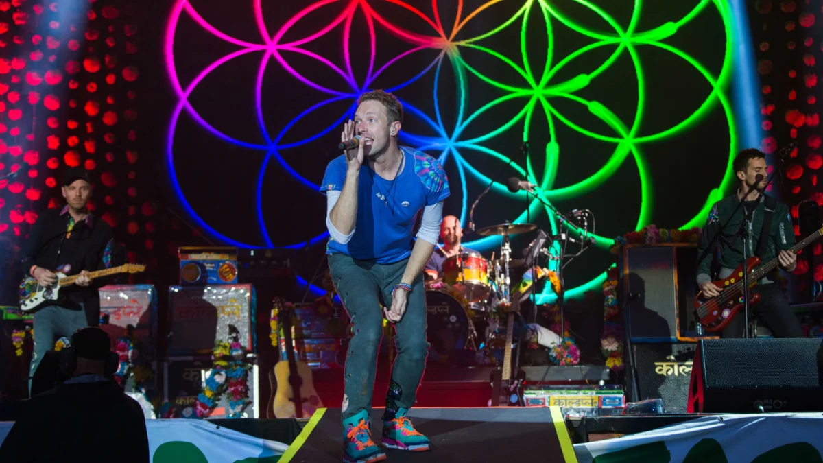 Sandiaga Uno Mengupayakan Penambahan Jadwal Coldplay di Jakarta