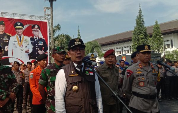 Gubernur Jabar Ridwan Kamil prediksi mudik Lebaran 2023 akan mengalami penambahan jumlah pengendara sebesar 40 persen dari tahun sebelumnya. San/Jabar Ekspres.