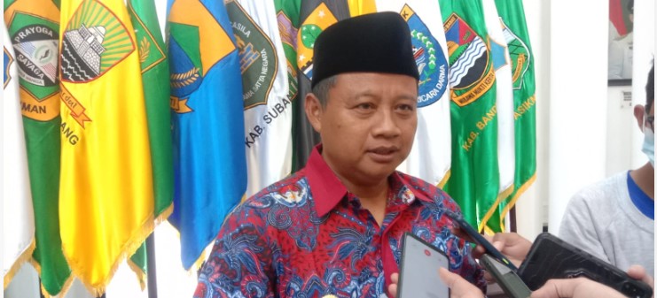 Sambangi Kediaman Korban Kekerasan di Cimahi, Wagub Jabar Pastikan Soal Keamanan