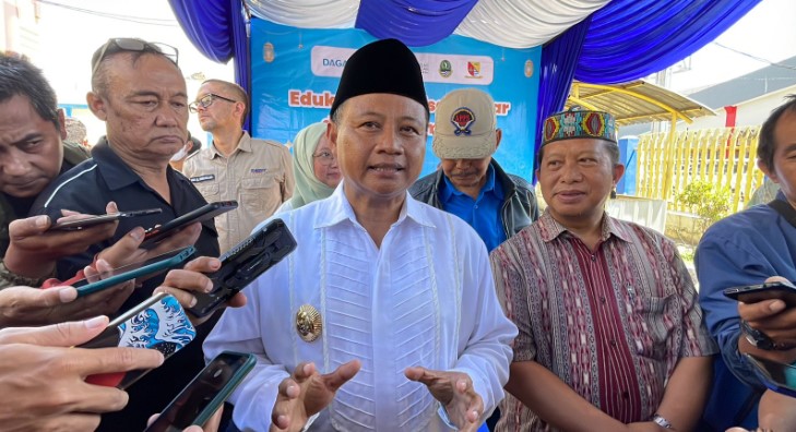 Ditanya Soal Yana Mulyana yang Kena OTT KPK, Wagub Jabar: Nanti Pak Gubernur yang Jawab..