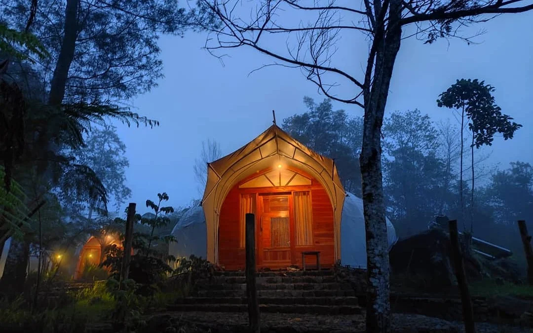 Liburan Sekolah Sebentar Lagi! Berikut Rekomendasi Glamping Ternyaman dan Murah di Ciwidey Bandung