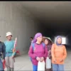 Ada Underpass, Warga Memilih Nyebrang Jalan Tol, Alasan Jarak Terlalu Jauh dan Memutar