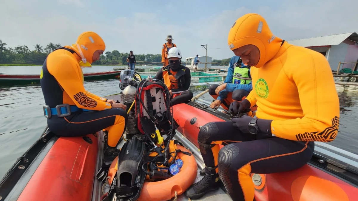 Warga Tenggelam di Waduk Saguling