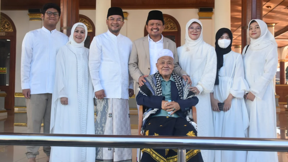 Shalat Idul Adha Bersama Warga,BUPATI: Ibadah Kurban Merupakan Wasilah untuk Mencapai Ketakwaan Kepada Allah SWT