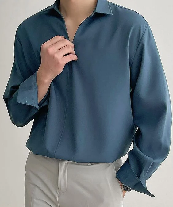 Baju Biru Cocok dengan Celana Warna Apa Pria