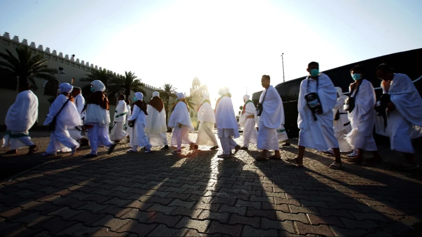 Petugas Haji Jabar Berikan Tips Jemaah Hindari Heat Stroke