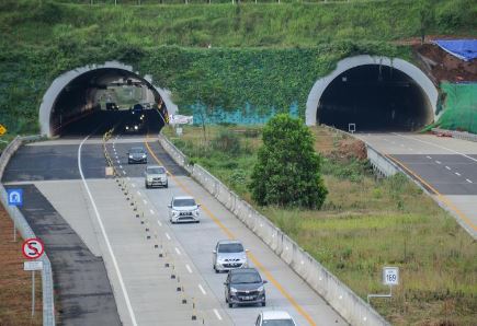 Tarif Tol Cisumdawu-Kertajati 2023 Penting Isi E-Toll Segini Jangan Sampai Kurang