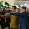 Kunker ke Bandung, Presiden Jokowi Ngopi di Park Cikutra