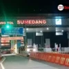 Tol Cisumdawu malam hari