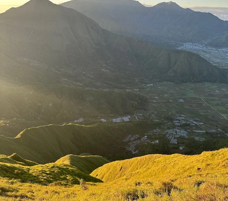 Wisata Bukit Pergasingan Lombok: Pesona Alam yang Memukau Kalau Mau Coba Langsung Aja OTW Lombok