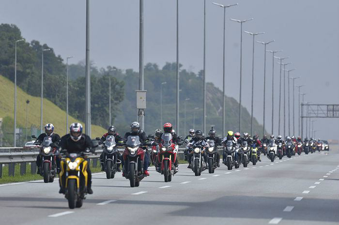 Selain Twin Tunnel Tol Cisumdawu, Ini 5 Jalan Tol Unik di Indonesia, Ada Jalan Tol Untuk Motor, Kok Bisa?