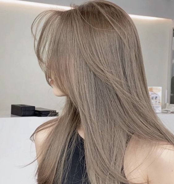 Ash Blonde, Ide Warna Rambut Pirang Yang Gak Norak Dan Gak Bikin Kelihatan Tua