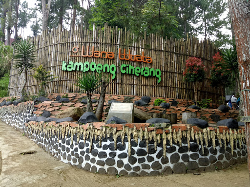 Wisata Kampung Ciherang, Sangat Cocok Untuk Berlibur Bareng Keluarga!