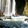 Wisata Air Terjun Dan Arung Jeram Di Sungai Sumedang.