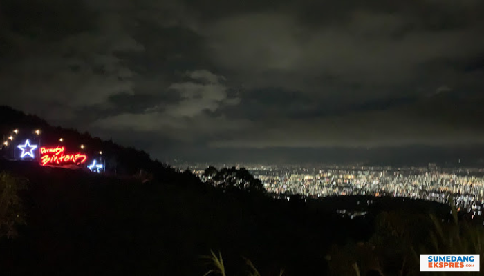 Jalan Jalan Sambil Menikmati Suasana Malam Kota Bandung Di Puncak Bukit Bintang Dekat Exit Tol Cisumdawu Jalan Jalan Sambil Menikmati Suasana Malam Kota Bandung Di Puncak Bukit Bintang Dekat Exit Tol Cisumdawu