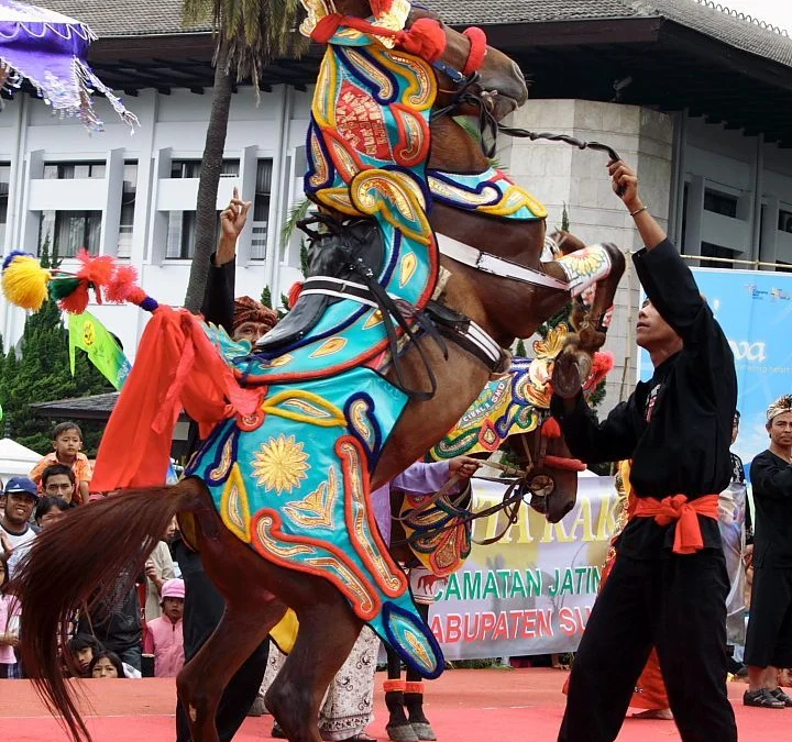 Asiknya Naik Kuda Renggong Asal Sumedang Dan Sejarahnya