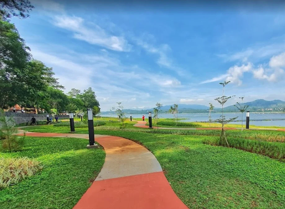 Ingin Berwisata Ke Waduk Darma ? Bisa Nih Lewat Cisumdawu, Melihat Keindahan Seperti Di Drama Korea