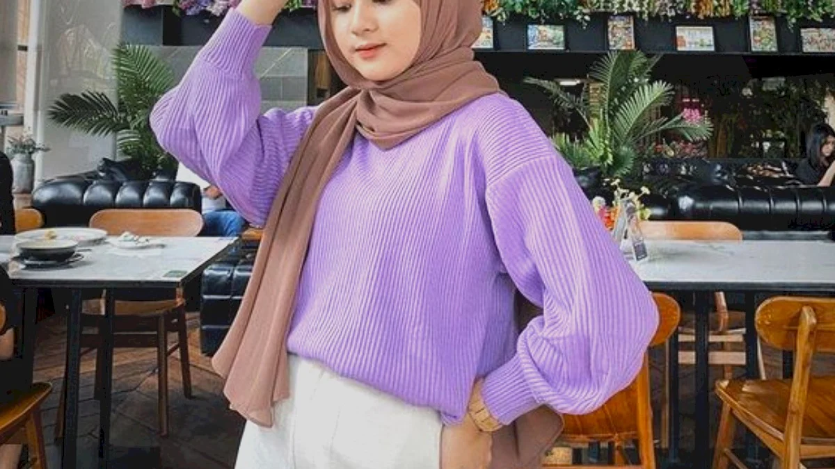 Pilihan Model Jilbab yang Nyaman Untuk Baju Warna Ungu Biar Nggak Keliatan Kaya Janda