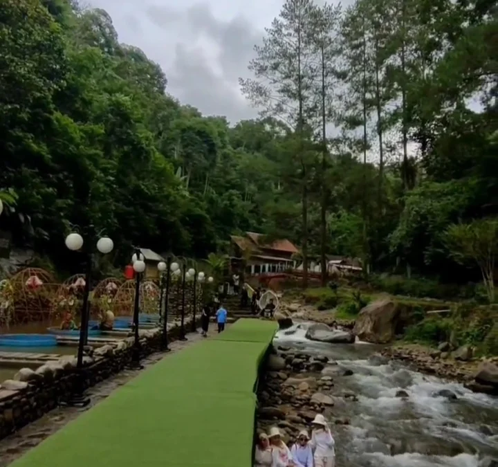 Keindahan dan Pesona Taman Burung dan Fauna Langka di Sumedang