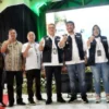 Caption: Photo bersama Kepala Kantor BPJS Ketenagakerjaan Romie Erfianto dengan Wakil Bupati Sumedang Erwan Setiawan, beserta jajaran Forkopimda Kabupaten Sumedang.