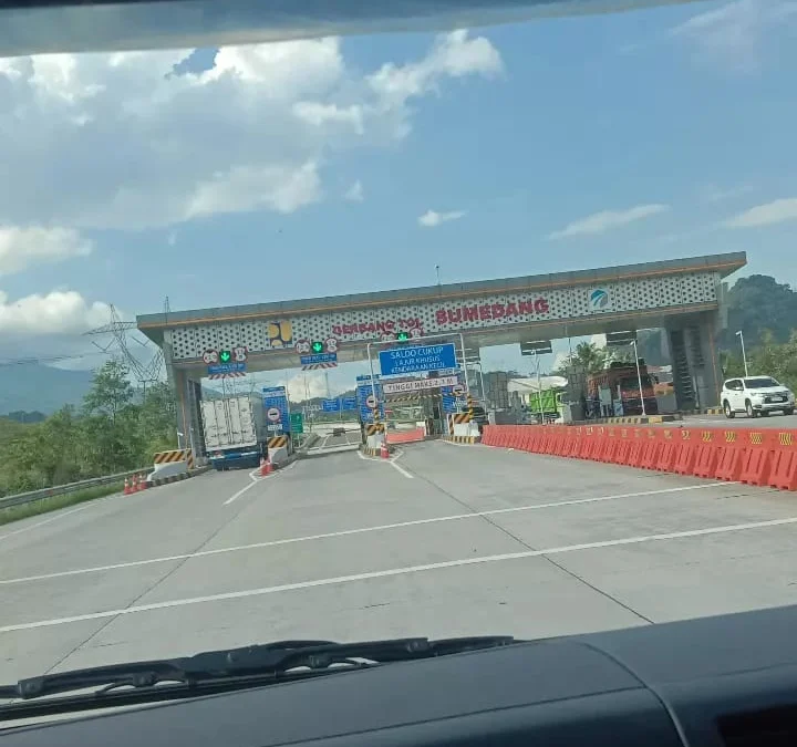 Gerbang Tol Cisumdawu