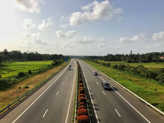 Dengan Adanya Tol Cisumdawu Dapat Memudahkan Para Pejabat Dalam Perjalanan Dinas Lintas Kota Bandung, Cirebon, Sumedang, Dawuan