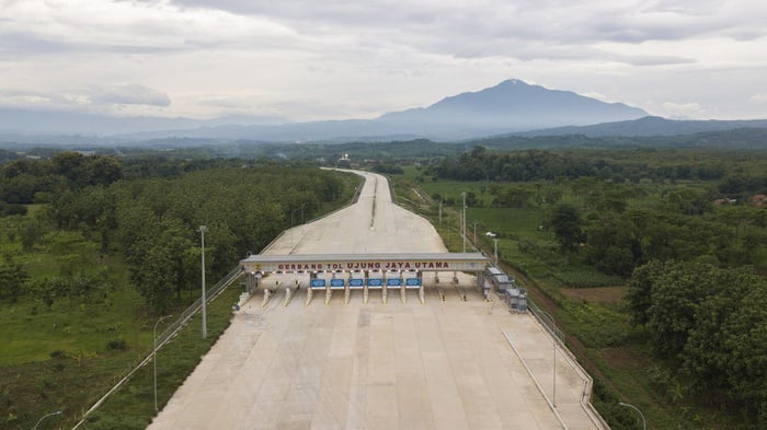 Tarif tol Cisumdawu setelah di resmikan