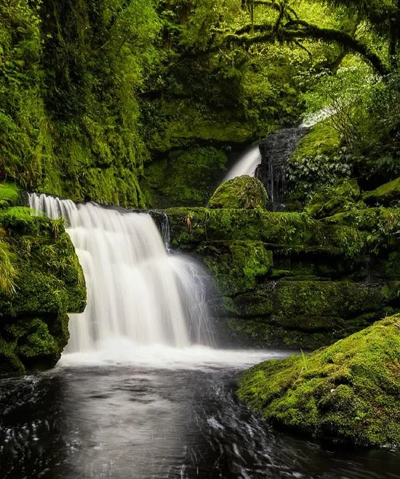 Destinasi Alam di Sumedang Wisata Air Terjun dan Pemandian Air Panas di Kaki Gunung Sumedang