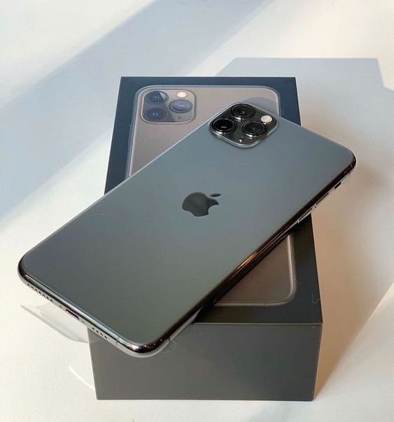 iPhone 11 Pro Max harga second (Pinterest Pics)