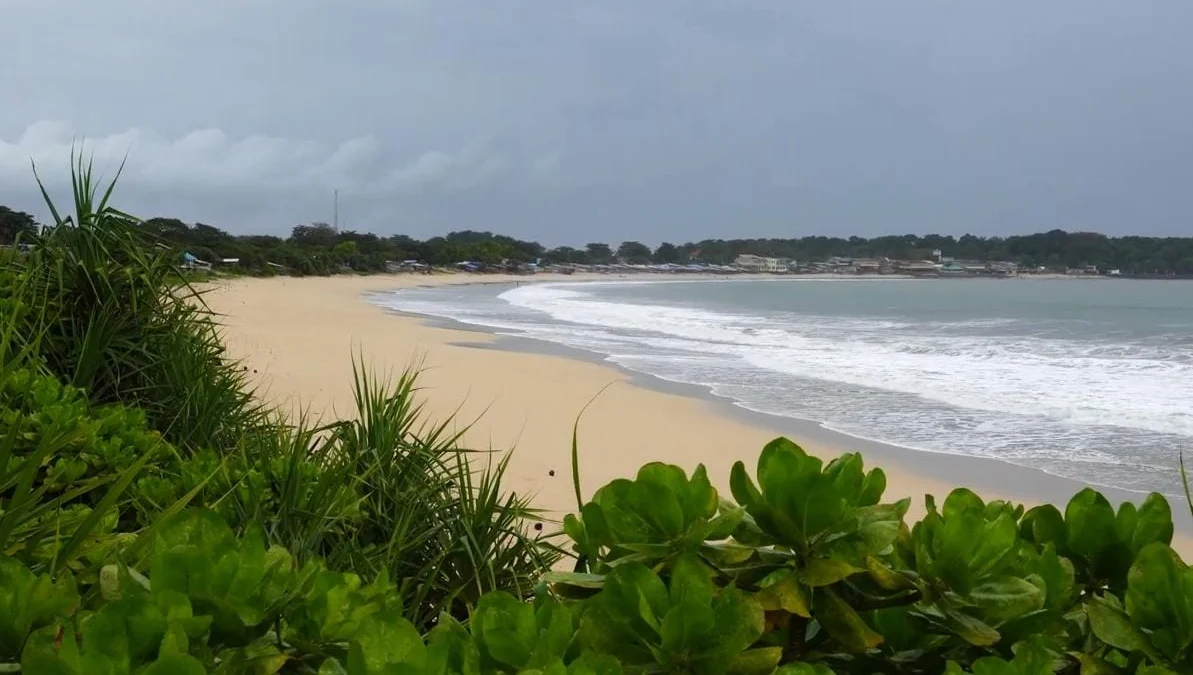 Baca Dulu ini Sebelum Liburan ke Pantai Santolo Jawa Barat