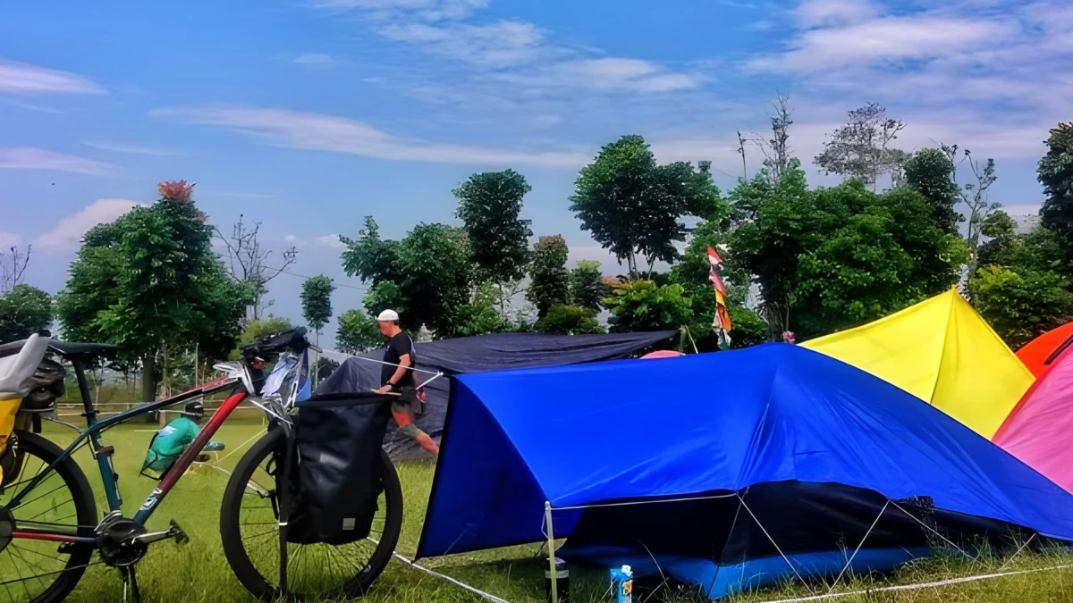 Camcer Camping Ceria Sama Ayang Bakal Seru Nih Di KiaraPayung Bikin Momen Yang Takan Pernah Terlupakan, Lewat Cisumdawu Biar Tidak Macet