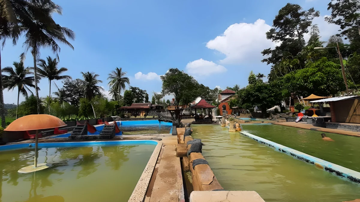 Wisata Pemandian Air Panas di Kaki Gunung Sumedang, Pilihan Tepat Untuk Relaksasi