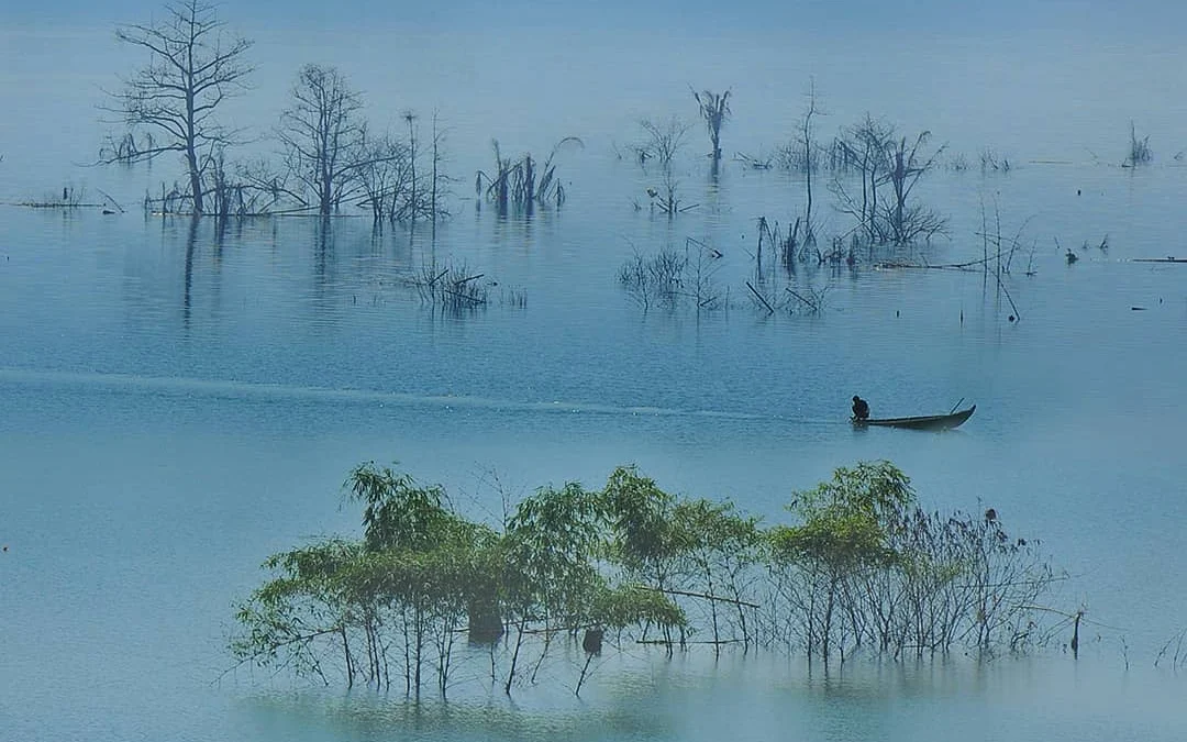 Masyaallah Cakep Banget! Ternyata Ini Wisata Sumedang yang Mirip Danau Toba!