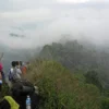 5 Gunung Terbaik di Sumedang yang Wajib Dikunjungi, Sunrise di Sini Gak Kalah Indah Dari Sunrise di Gunung Bromo