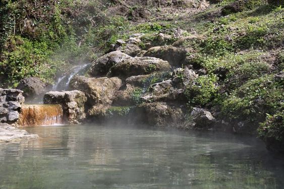 Kekinian, Segar, dan Sejuk: Pariwisata Air Panas Sumedang di Pelukan Pegunungan