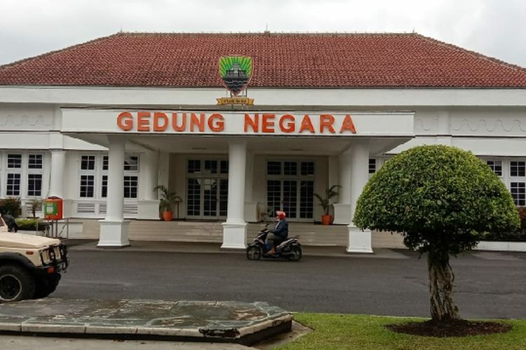 Megahnya Gedung Negara Peninggalan Sejarah Kuno di Kota Sumedang